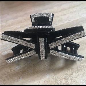 -Large Hair clip jaw made with Austrian crystals